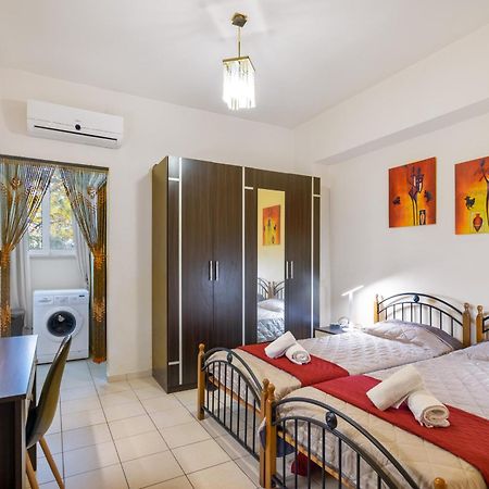 Colonial Family Apartment #4 Ground Floor Φαληράκι Εξωτερικό φωτογραφία